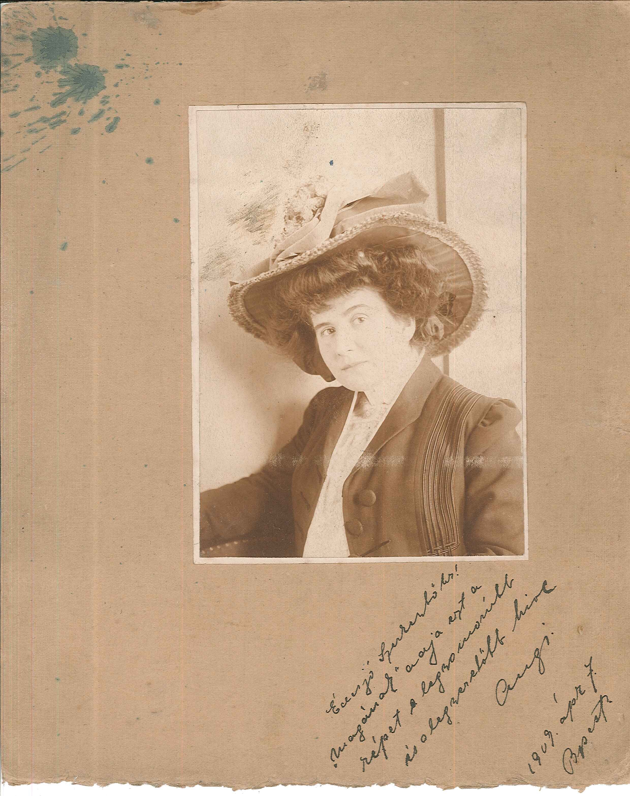 rozsahegyi_kalman_felesege_hevesi_angela_budapest_1909